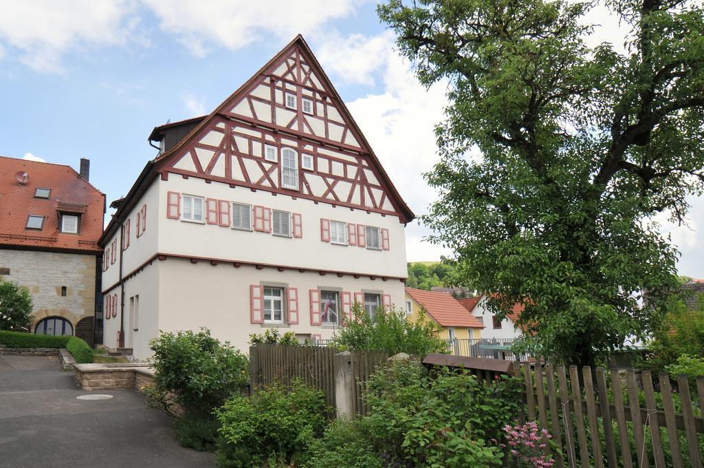 Altes Amtshaus, 3 Hotel Mulfingen Exterior photo
